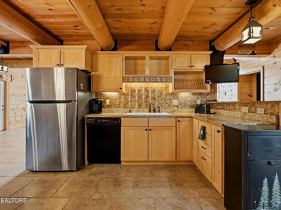 5th image of 4167 Spring Creek Way