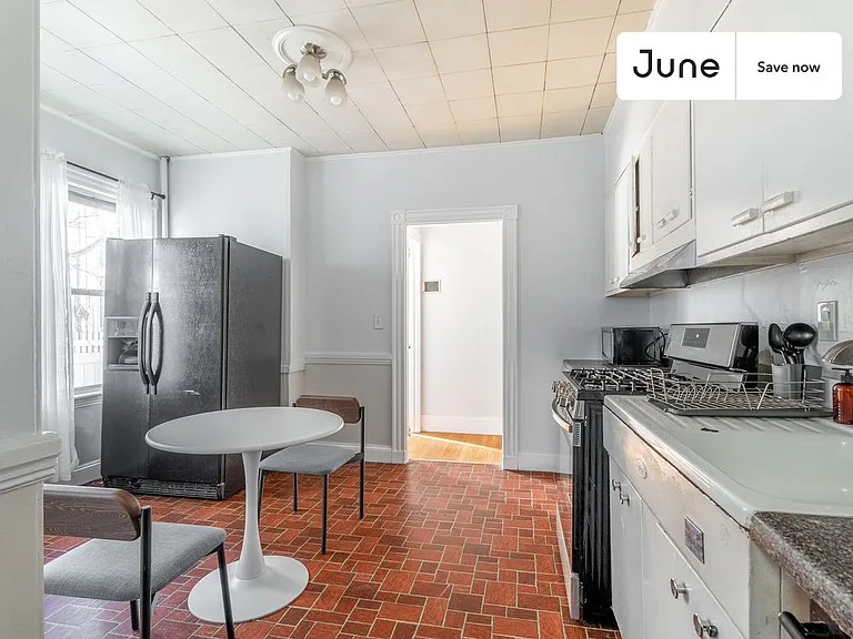 45 Montcalm Ave — Photo 5