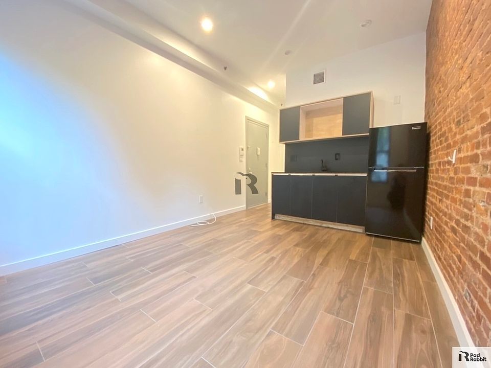 1st image of 486 Prospect Pl #1R