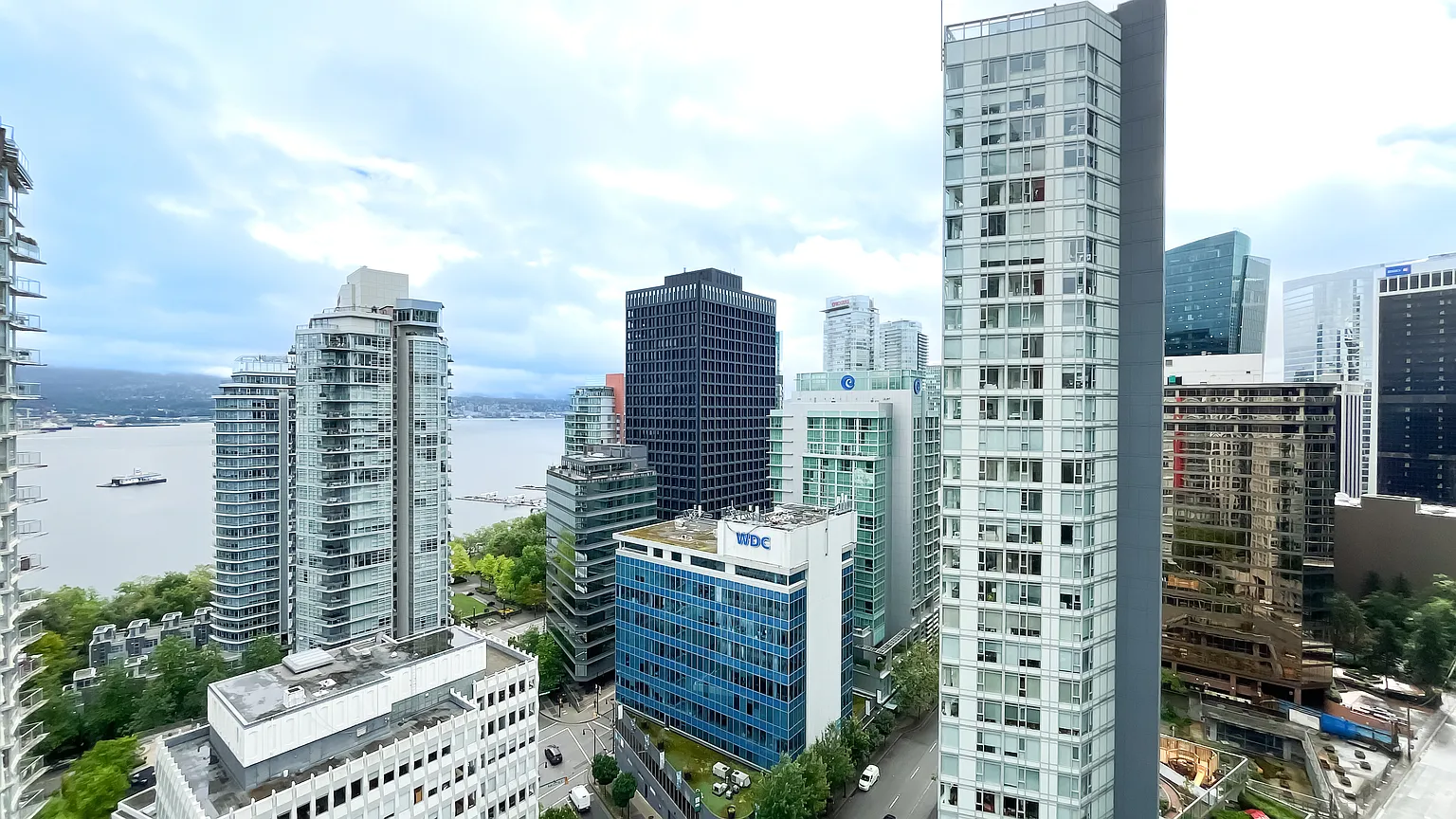1211 Melville St #2601 photo 1
