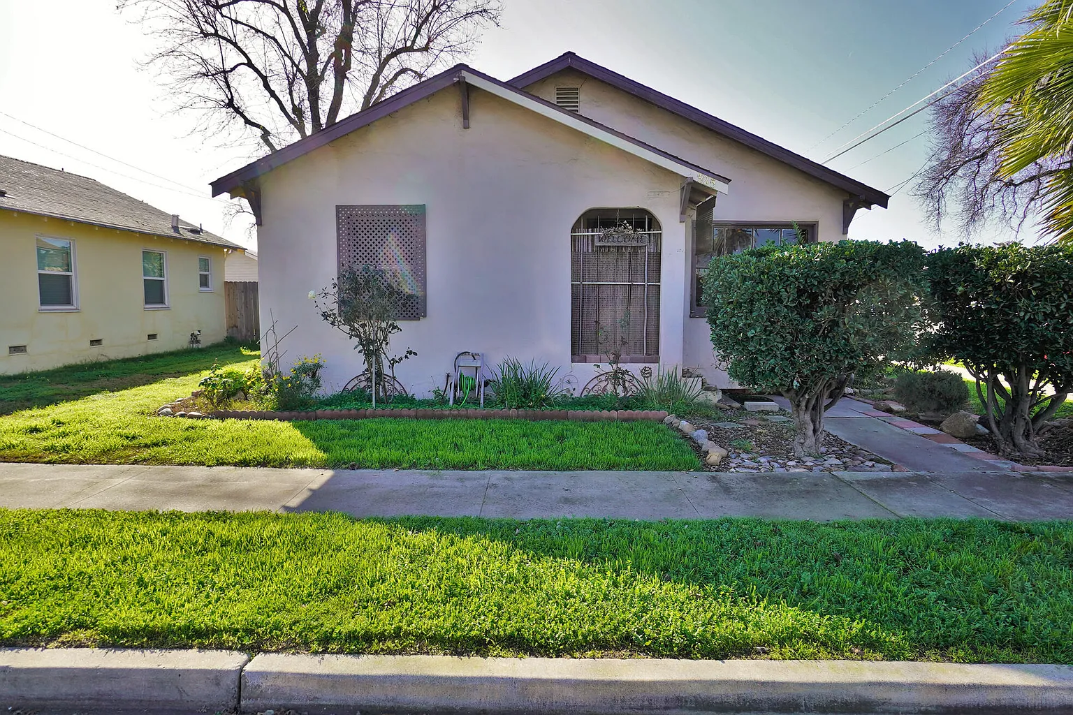 325 Neville Street photo 1