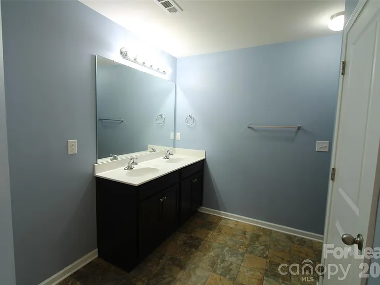 9348 Hamel St — Photo 21