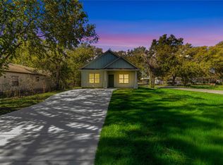 1309 Smith St, Navasota, TX 77868