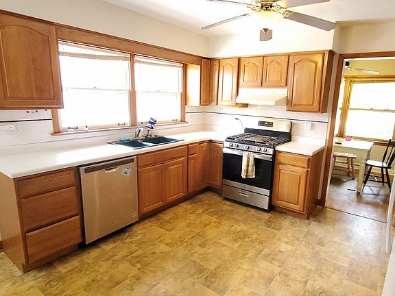 4th image of 428 W Eugenia St