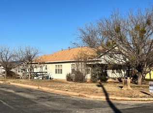 2711 Avenue V, Snyder, TX 79549