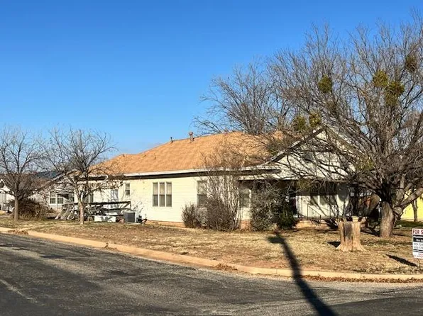 2711 Avenue V, Snyder, TX 79549