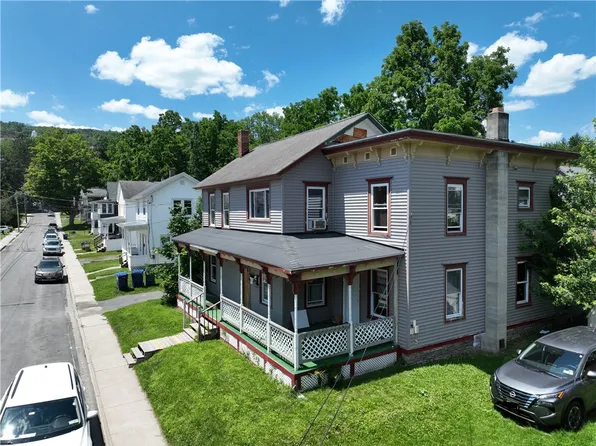 6 Columbia St, Oneonta, NY 13820