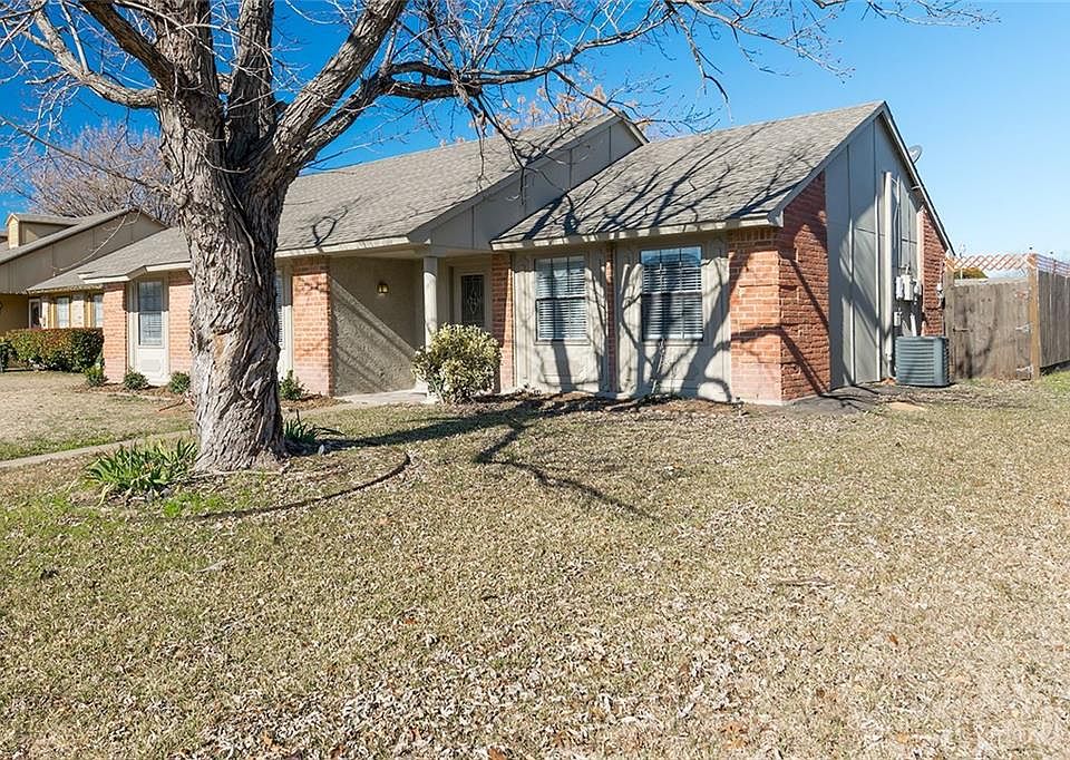 1st image of 705 Camilla Ln