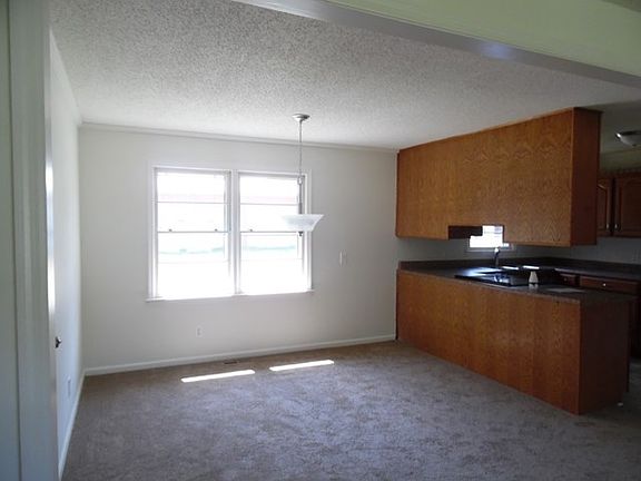 5th image of 112 Pony Dr NW