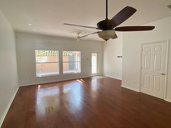 Dining/Living rooms/