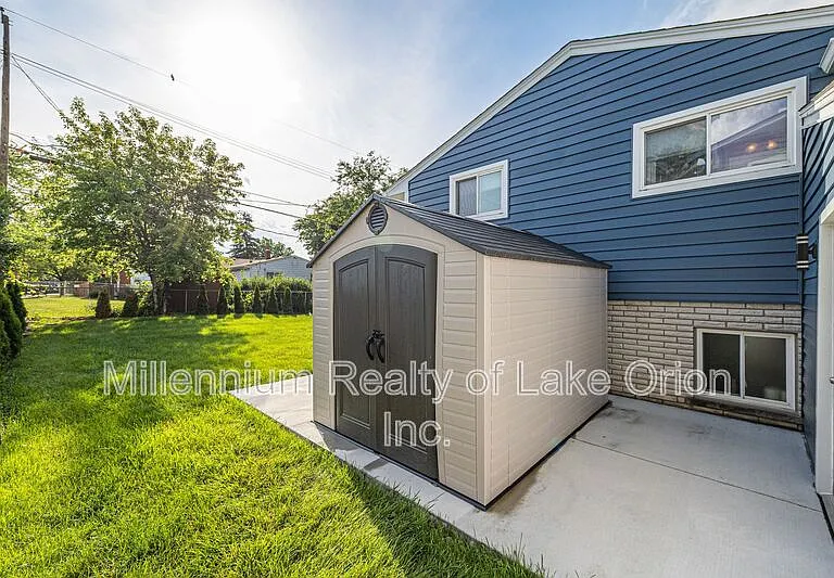 676 Sheffield Rd — Photo 26