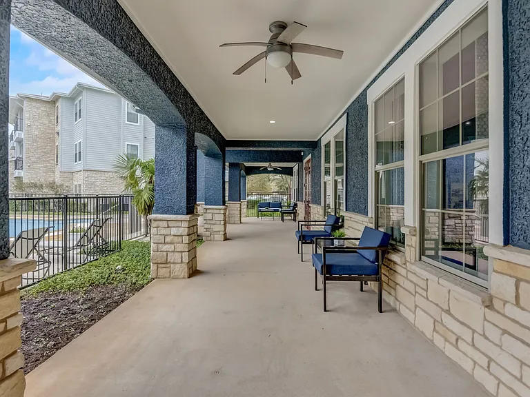 Oasis at Plum Creek Apartments — Photo 5