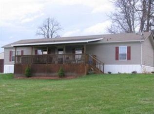 15 7th St, Claysville, PA 15323
