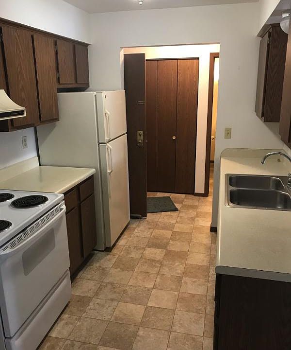 1st image of 1520 Gault St APT 2