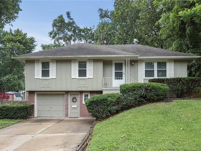 16011 E 25th St S, Independence, MO, 64055