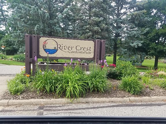 3rd image of 4815 Rivercrest Dr