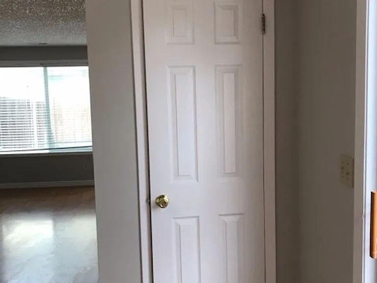 664 W Idaho Ave — Photo 12