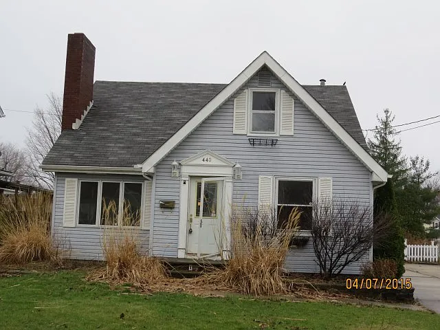 440 Myrtle St photo 1