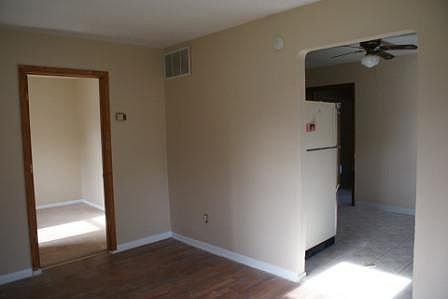 5th image of 153 Connolly Dr