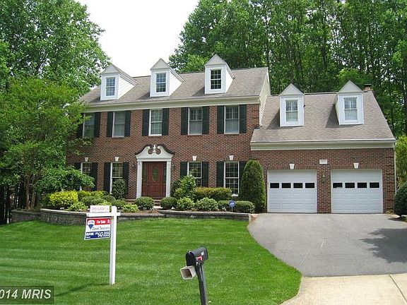 2nd image of 7907 Bracksford Ct
