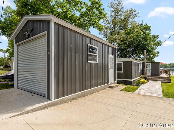 2nd image of 72 Sundago Park St