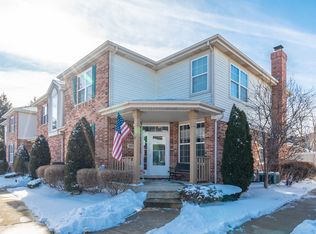 6657 Pine Lake Dr #4, Tinley Park, IL 60477