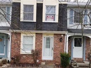 347 New World Dr, Clairton, PA
