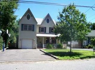 17 3rd St, Rumson, NJ 07760