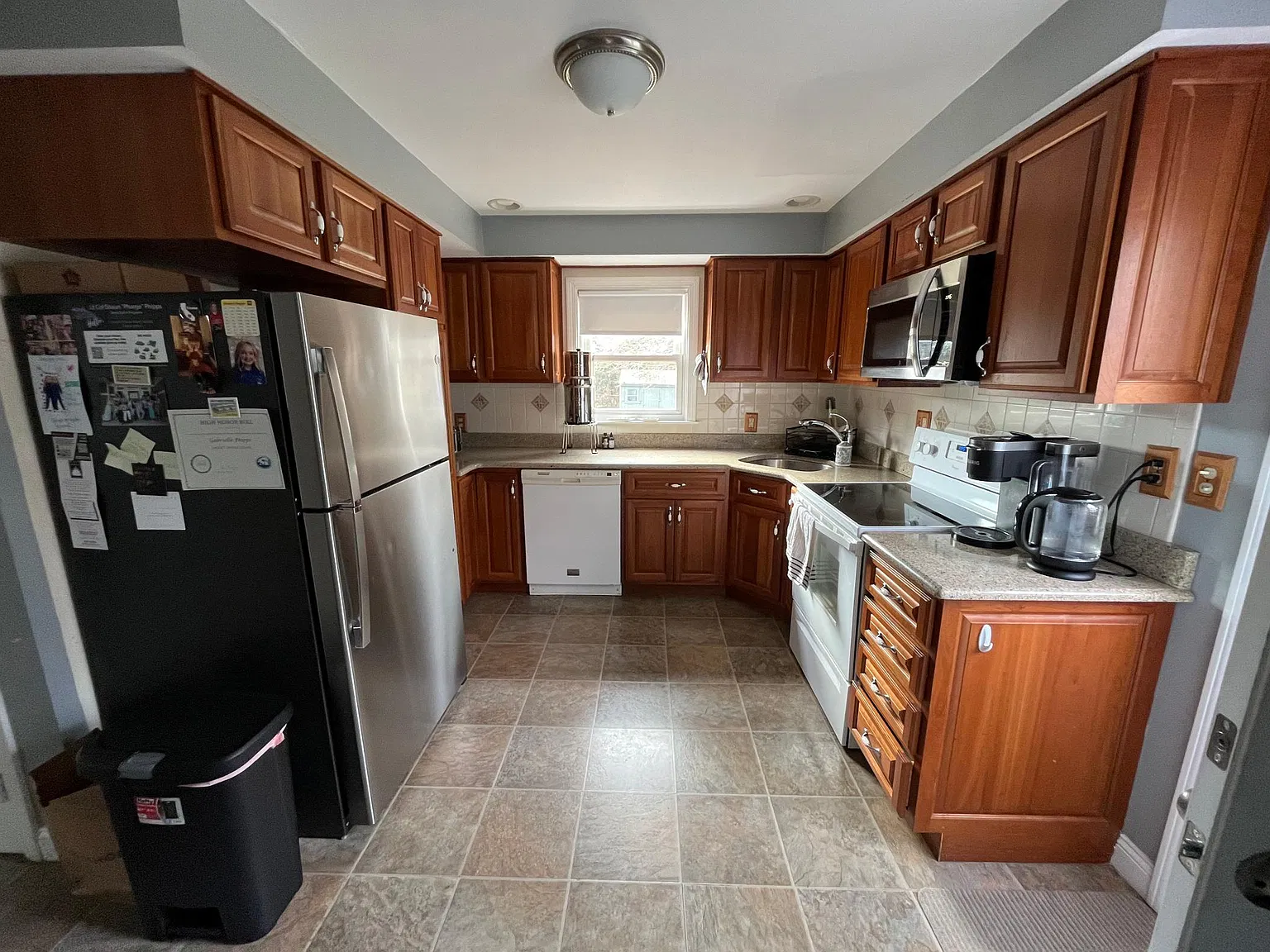 4 bed, 1584 sqft, $3,800 — Photo 2