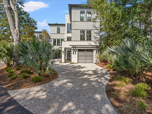 3rd image of 6 Little Rabbit Ln