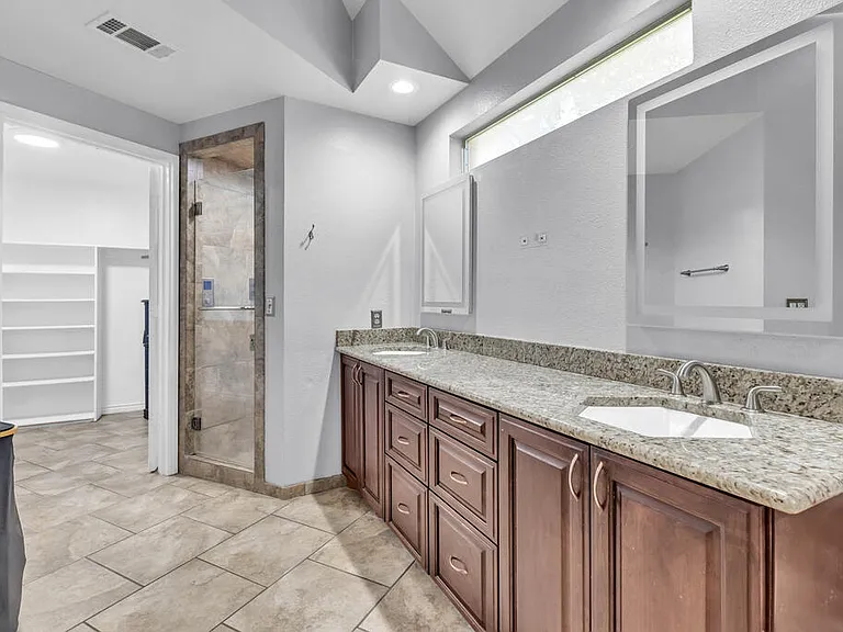 6515 Amber Dr — Photo 18