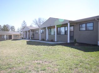 130 Old Ballwin Rd APT D, Ballwin, MO 63021