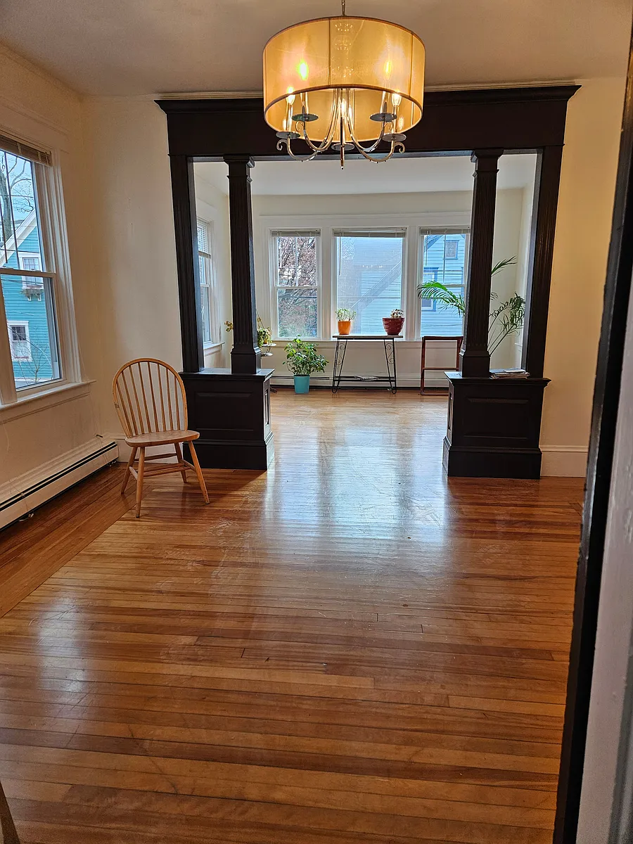 Building Photo - 218 Howell St #2