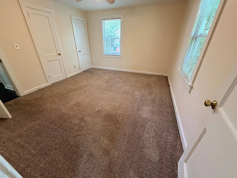 713 Lakeland Ave — Photo 6