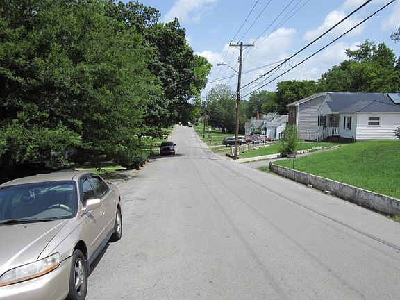 5th image of 726 Central Ave
