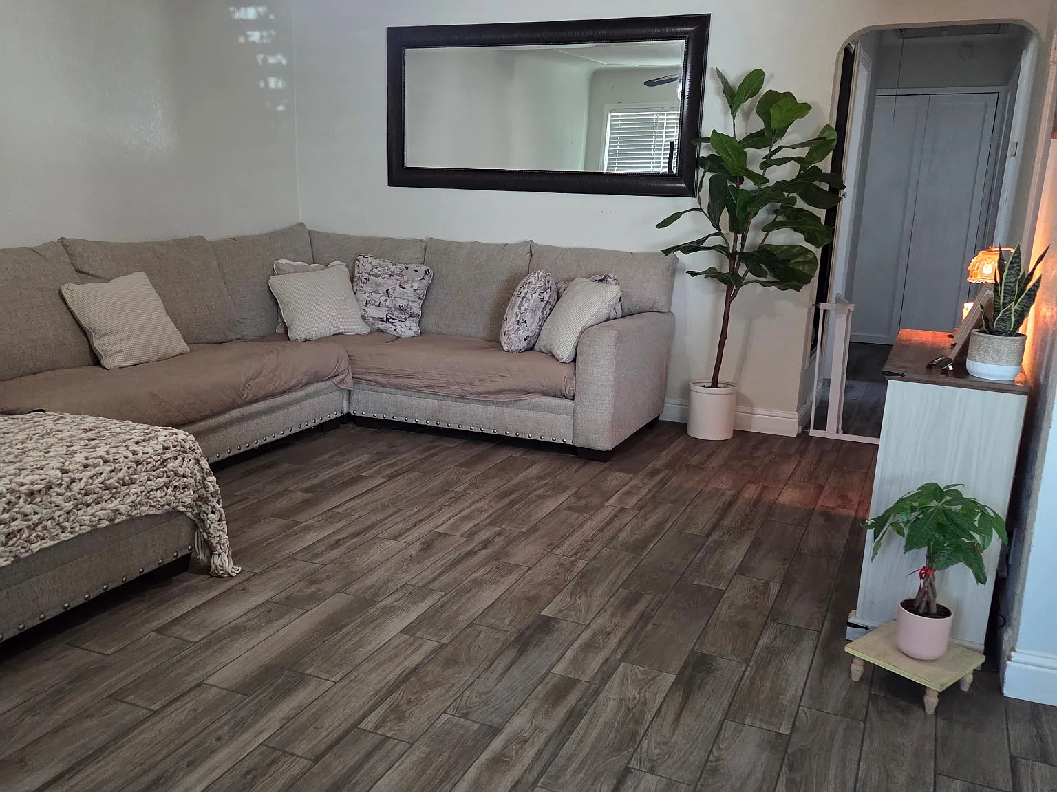 3 bed, 1043 sqft, $2,100 — Photo 4