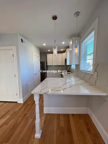 75 Winchester St Photo 1