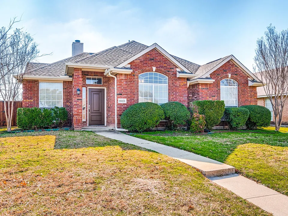 10121 Cambridge Dr