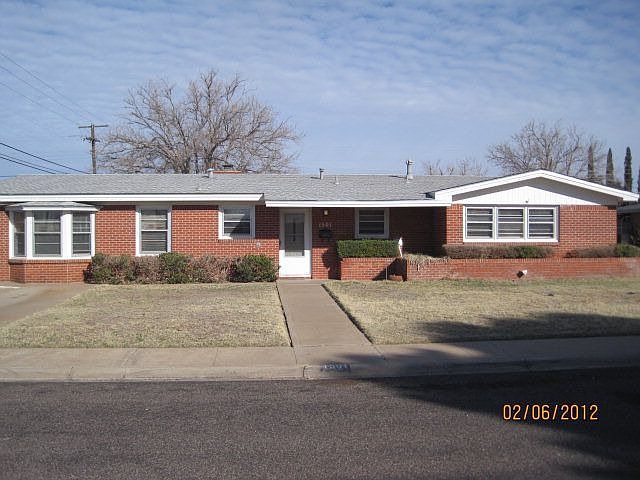 1st image of 1501 Parker Dr