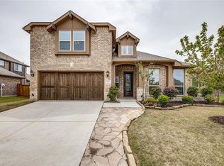 1033 Canterbury Ln, Forney, TX 75126