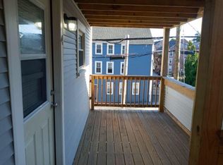 38 Front St #4, Rollinsford, NH 03869