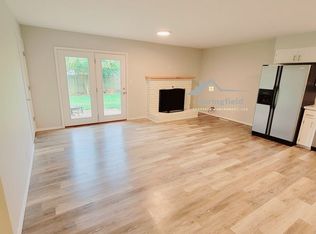 1252 E Cambridge St, Springfield, MO 65804