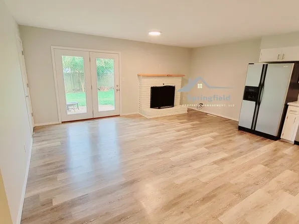 1252 E Cambridge St, Springfield, MO 65804