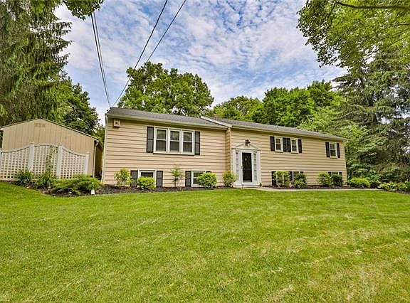 3rd image of 3528 Southwood Dr