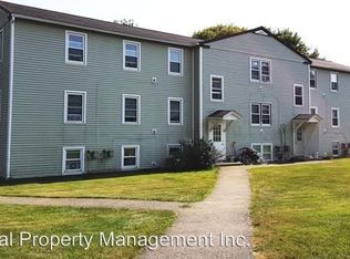 7 Gilchrest St Pl APT 9, Thomaston, ME 04861