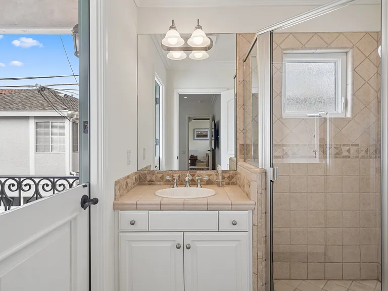 213 Coral Ave — Photo 36