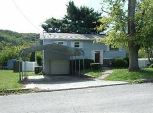 122 Lynwood Ln, Oak Ridge, TN 37830