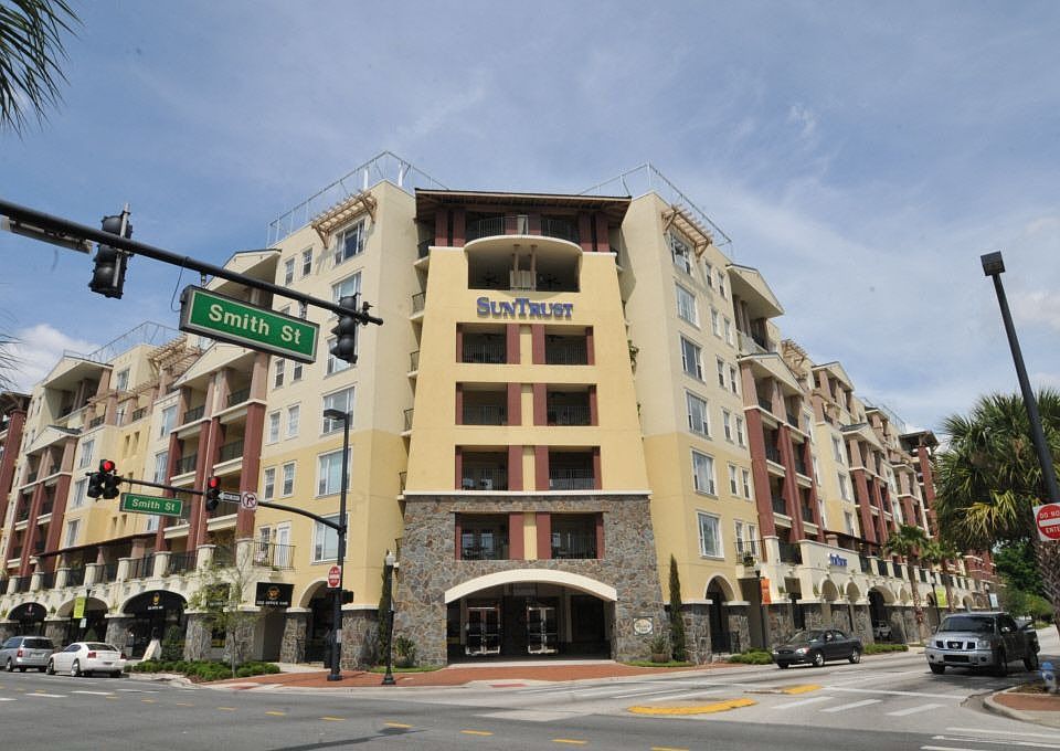 1st image of 2305 Edgewater Dr APT 1215