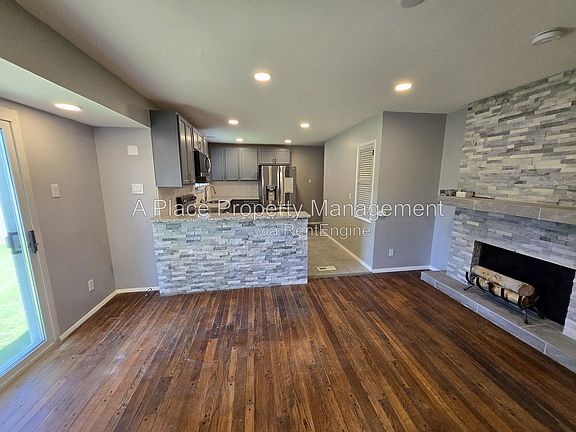 5th image of 7563 Georgetown Dr