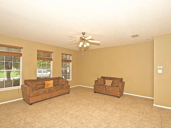 3rd image of 5439 Avery Ln
